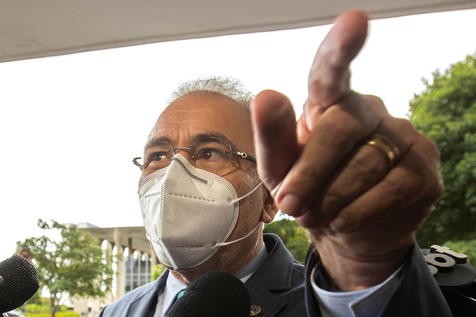 El nuevo ministro de Salud de Brasil pide "distanciamiento social" | Internacionales