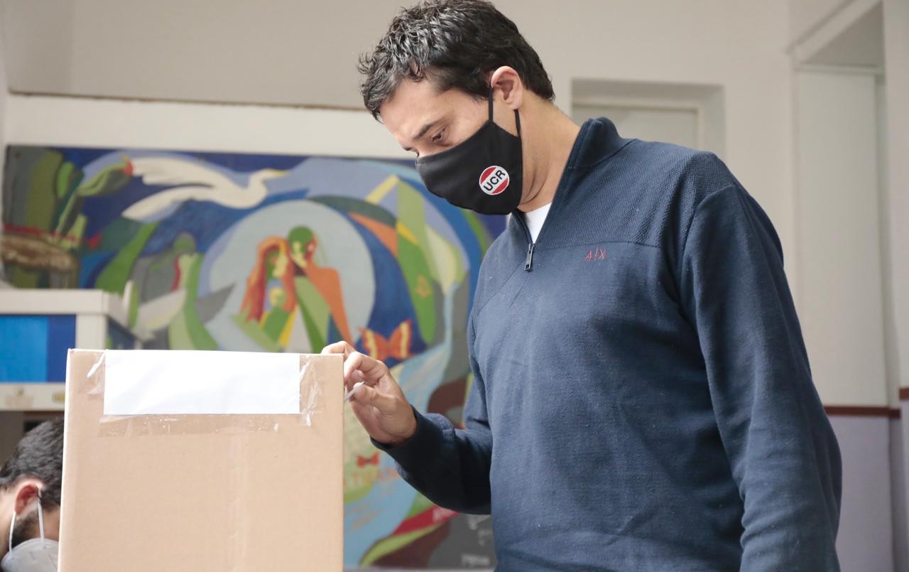 En una ajustada elección, Abad se quedó con la presidencia de la UCR bonaerense | Política