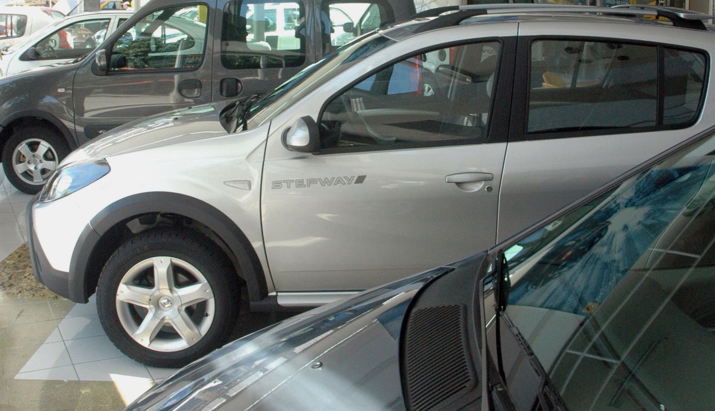 Mantener un auto puede costar hasta un 53% más que un salario mínimo | Economía