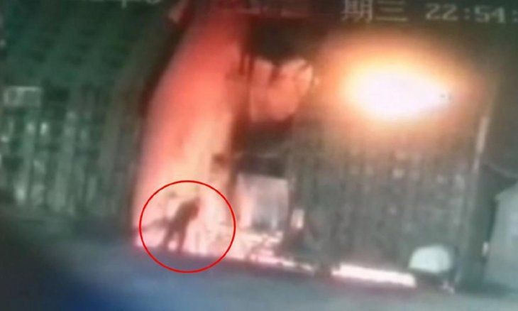 Un operario se tiró a un horno de fundición tras perder dinero en la bolsa | Internacionales