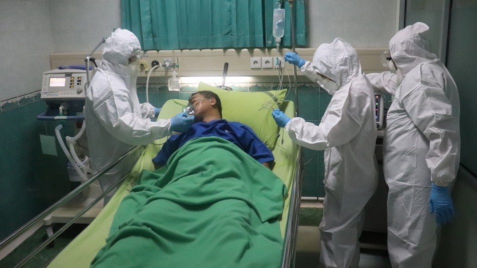 El enfermo de coronavirus que le confesó a su esposa que era infiel antes de ser intubado | Internacionales