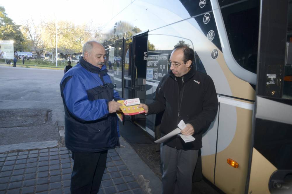 Choferes de larga distancia mendocinos tendrán que pasar un “antidopping” antes de subir al micro | Actualidad