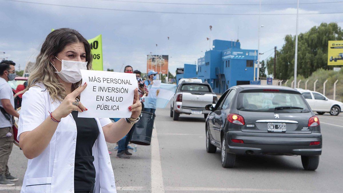 Trabajadores autoconvocados de salud de Neuquén advirtieron que profundizarían medidas de fuerza | Actualidad