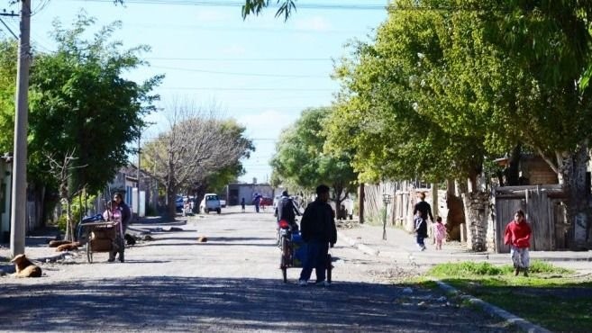Brutal ataque en Viedma: su expareja la agredió y la tiró del vehículo en marcha | Actualidad