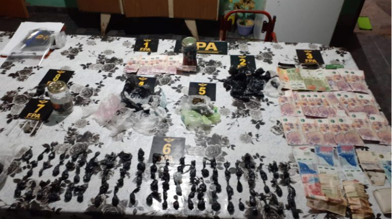 Detienen a un joven que vendía droga a escolares, fieles y deportistas en Córdoba | Actualidad