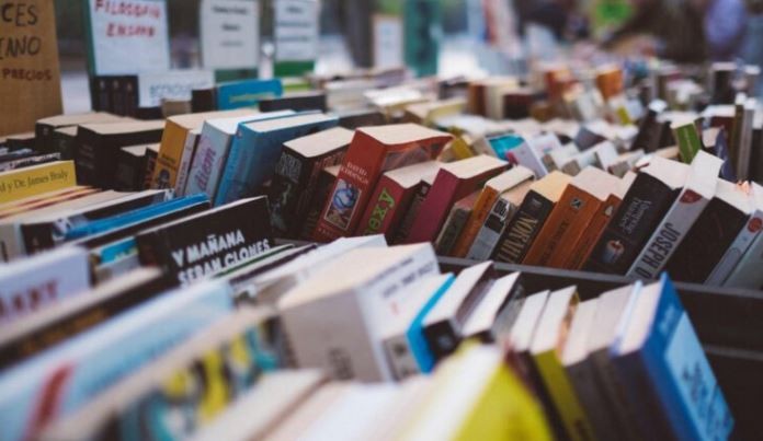 Francia: Piden a escritores suspender el envío de manuscritos porque se lee menos | Internacionales