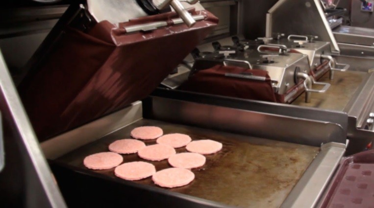 Ante la falta de postulantes, un McDonald´s ofrece pagar por ir a la entrevista laboral | Internacionales