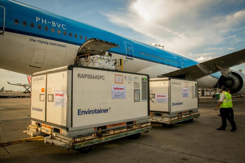 Parte el primero de los vuelos que traerá más vacunas Sinopharm: esperan un millón | Actualidad