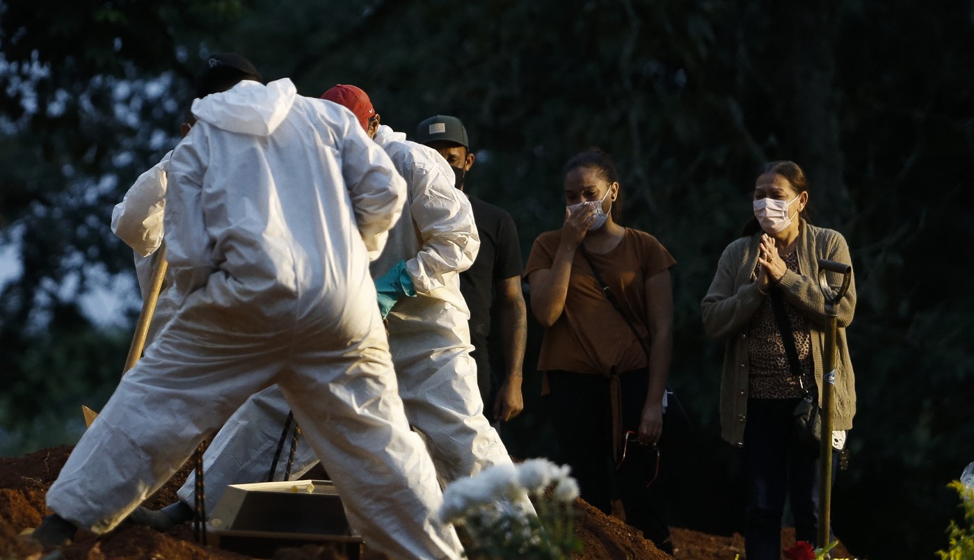 Brasil registró un nuevo récord mensual de muertos por coronavirus | Internacionales