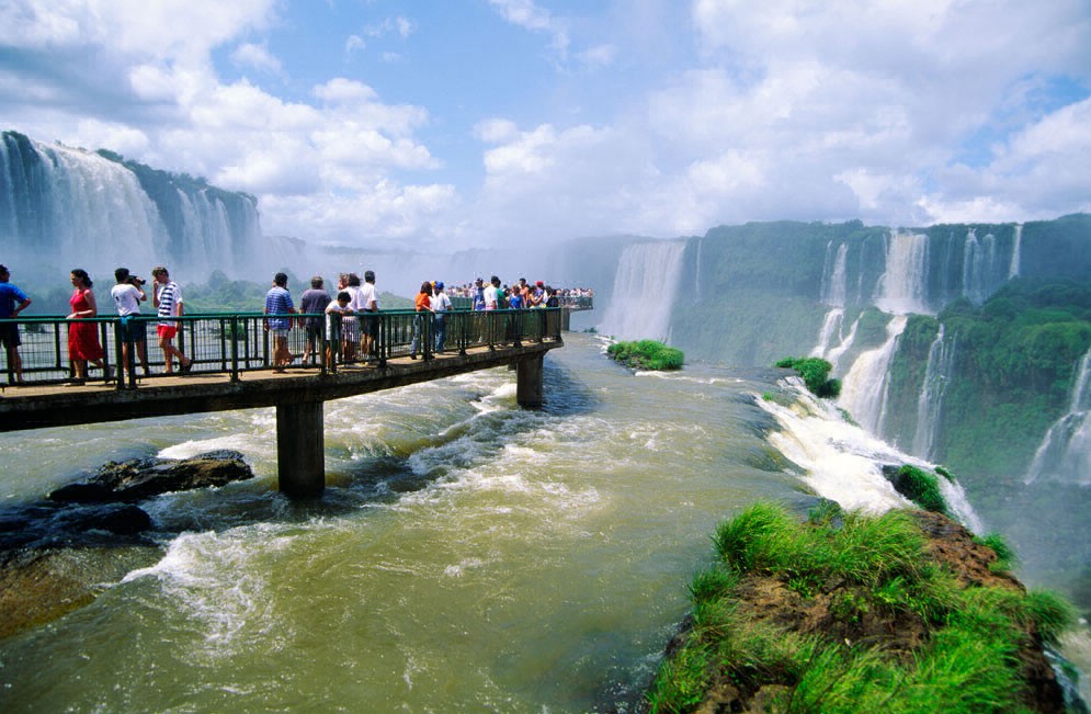 Argentina alcanzó récord de turistas en el primer semestre de este año, con 10 millones de visitantes | Actualidad
