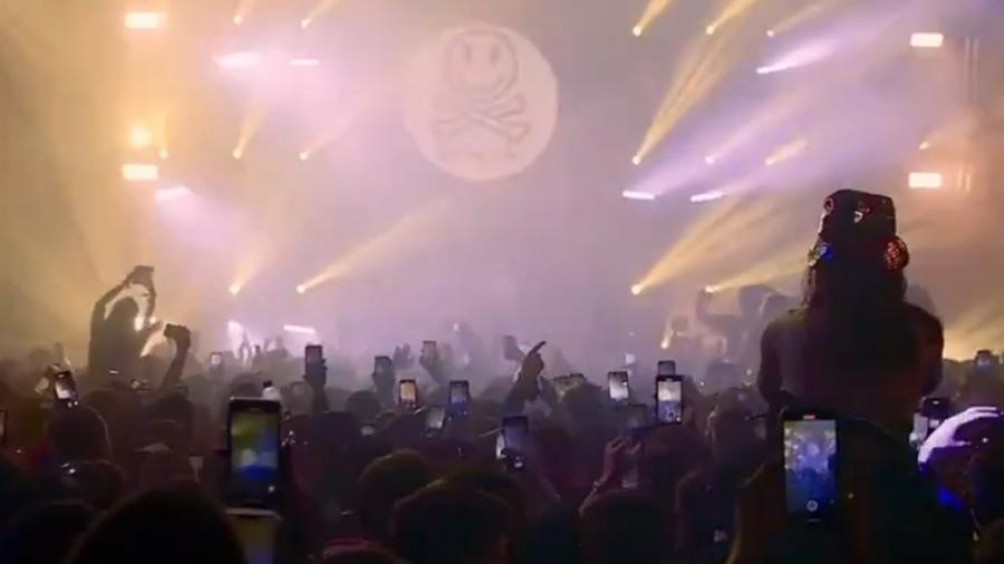 Fatboy Slim selló el regreso de miles de personas a una discoteca en Liverpool | Espectáculos