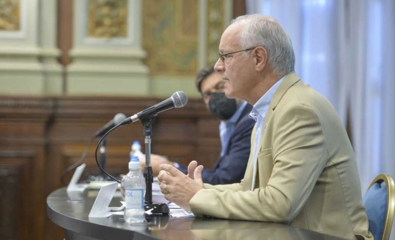 Gollan destacó que "descendió la curva de contagios" en la provincia | Actualidad