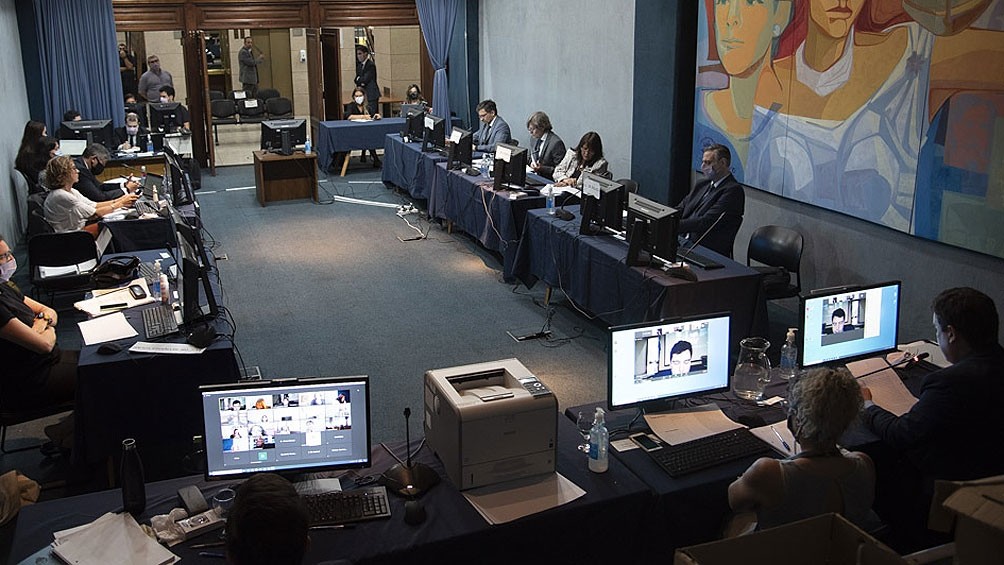 Removieron al fiscal Julio Castro por mal desempeño y "ensañamiento contra las mujeres" | Actualidad