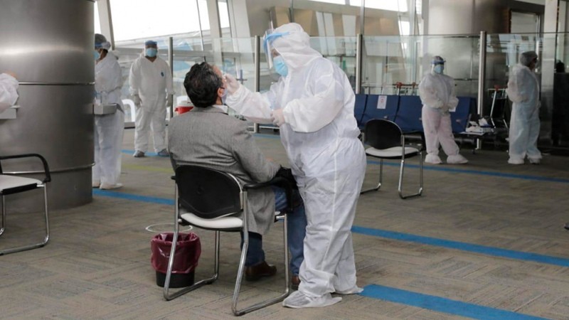 Testeos en Ezeiza: más denuncias y el Ministerio de Salud se despega | Actualidad