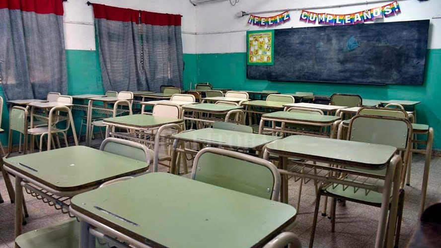 Docentes pidieron donaciones de celulares en desuso para que los chicos puedan estudiar | Actualidad