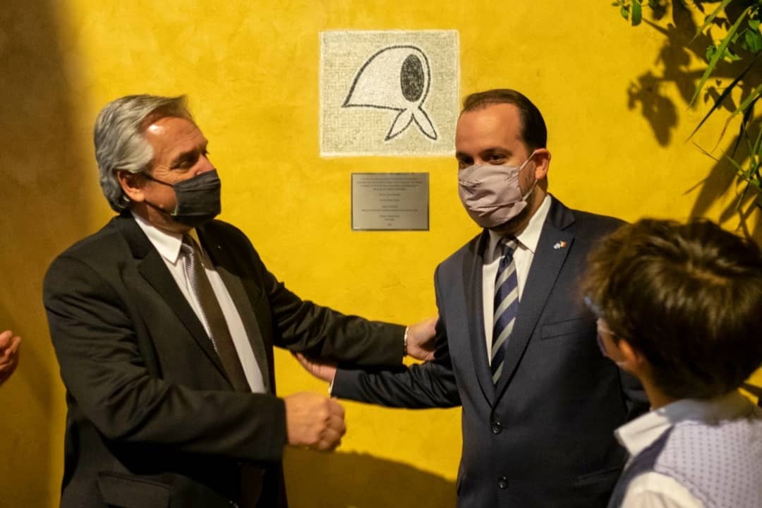 Alberto homenajeó en Italia a las Madres y Abuelas de Plaza de Mayo | Política