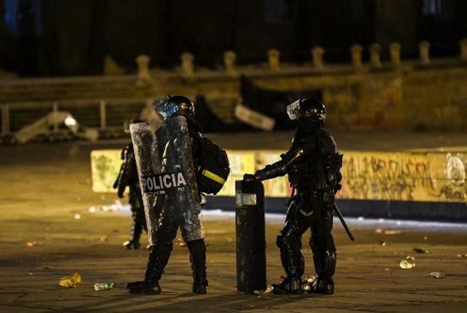 Congresistas de EEUU piden a su Gobierno no venderle armas a la policía colombiana | Internacionales