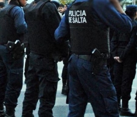 Policías lo golpearon brutalmente y le perforaron el intestino | Actualidad