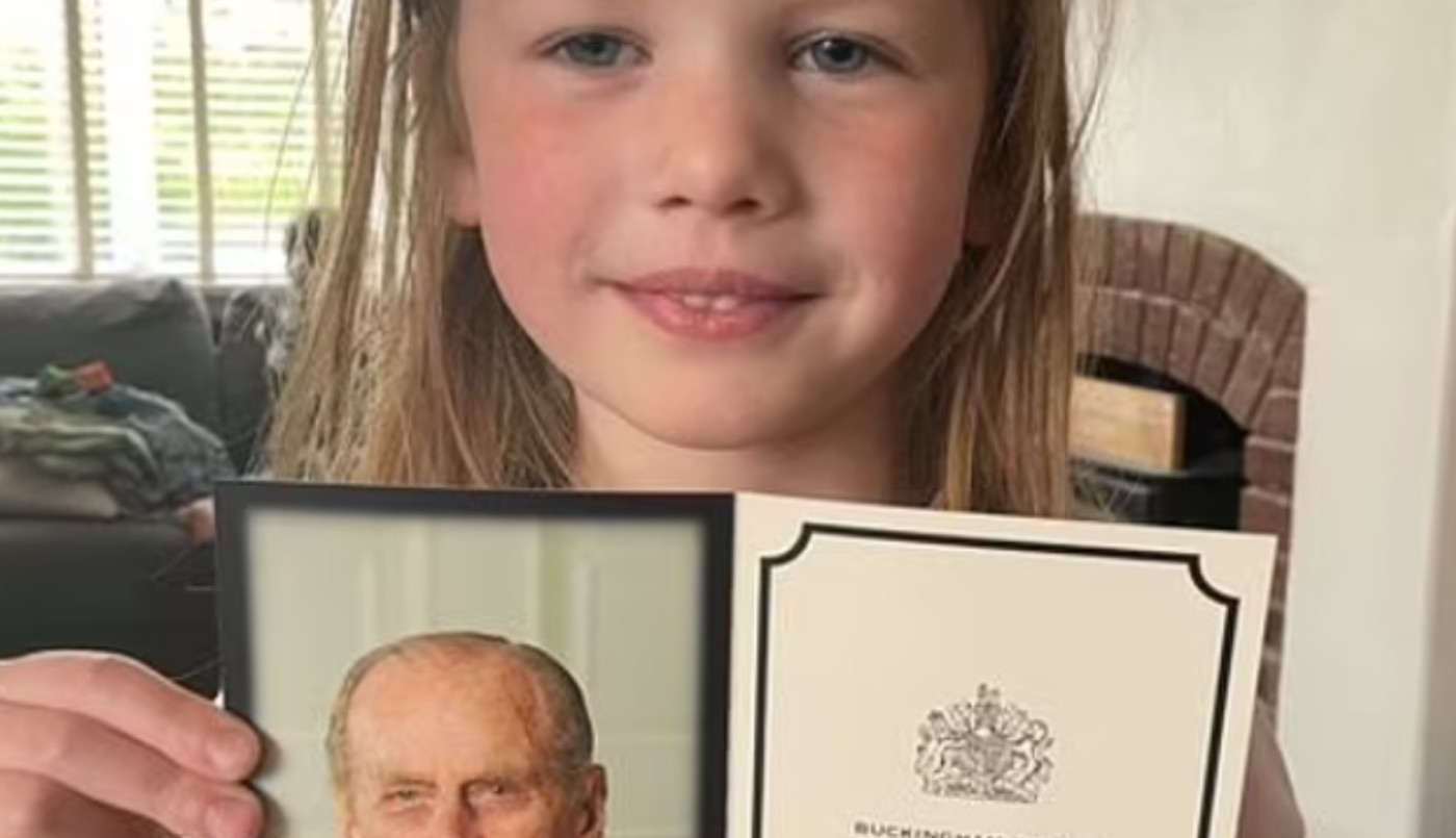 Nena de 5 le escribió una carta a Isabel II por la muerte de Felipe y recibió un regalo real | Internacionales