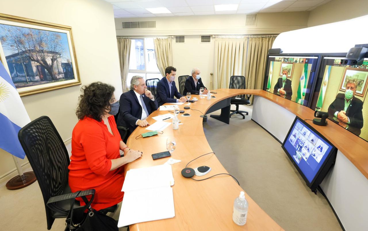 El Presidente y los gobernadores coincideron en la necesidad de más restricciones | Política