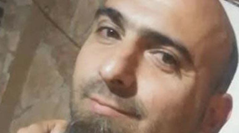 Millonaria recompensa por el hombre que intentó matar a su pareja y que se salvó al hacerse pasar por muerta | Actualidad