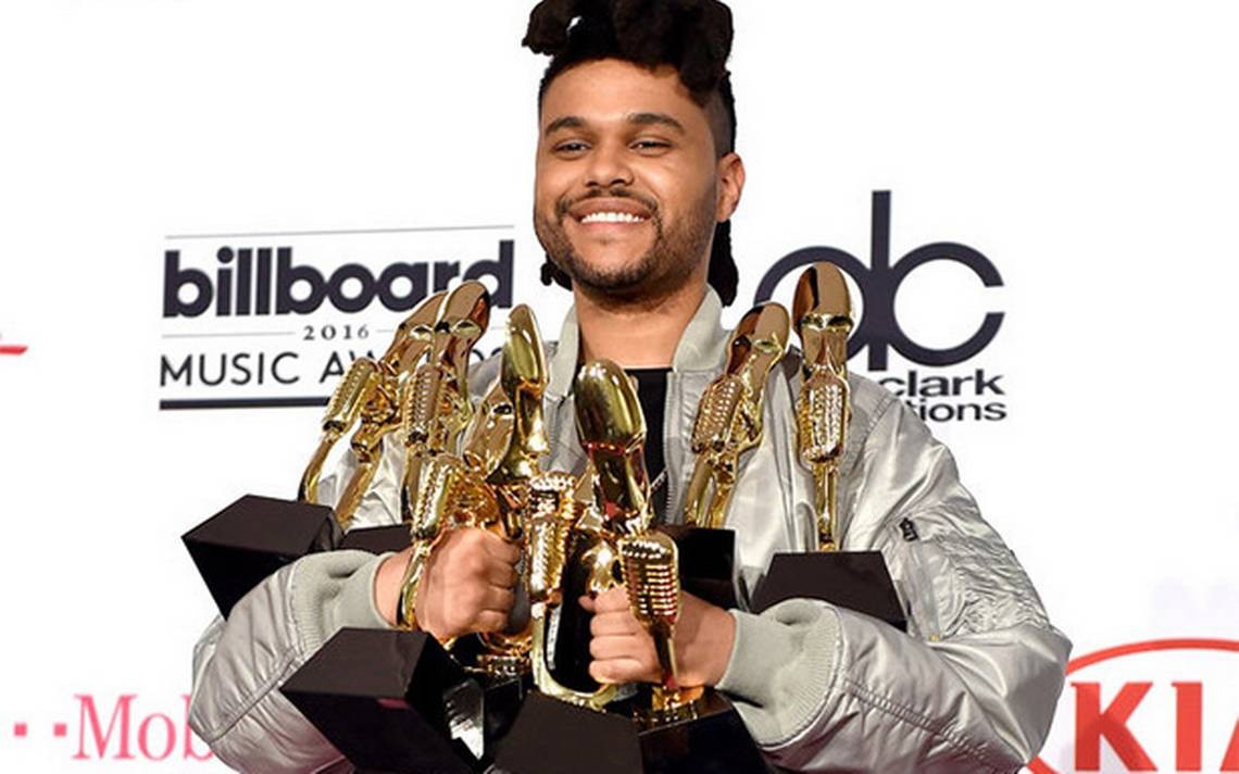 The Weeknd toma revancha de los Grammy al consagrarse en los Premios Billboard | Espectáculos