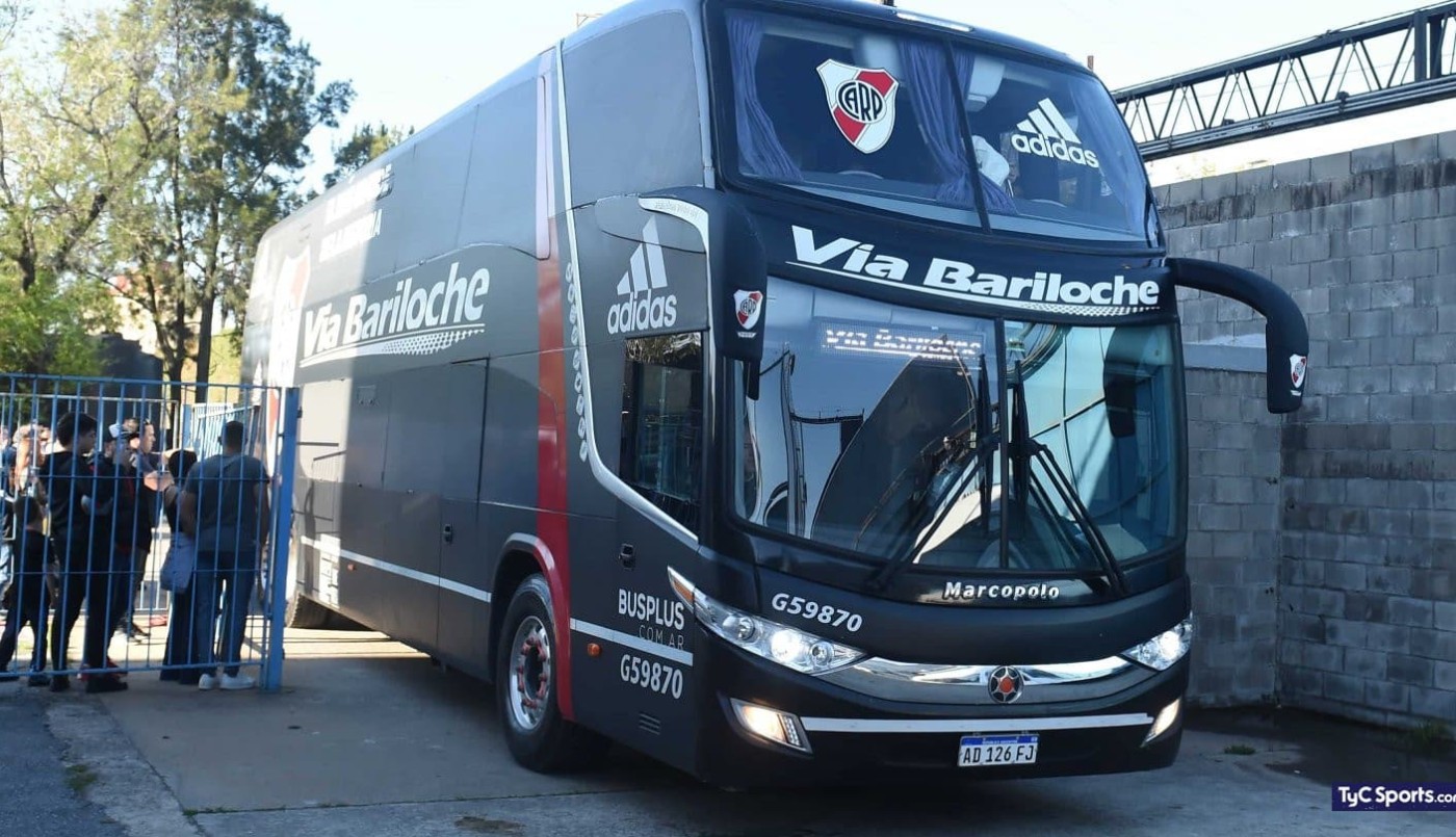 Murió de coronavirus el chofer del micro de River | Actualidad