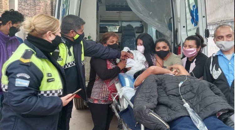 "Me siento muy feliz": policía asistió en un parto por segunda vez | Actualidad