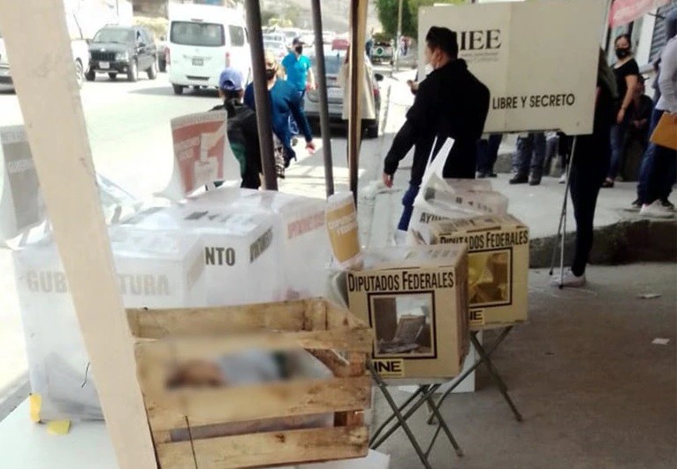 Terror durante los comicios: lanzaron restos humanos en varios centros de votación en México | Internacionales