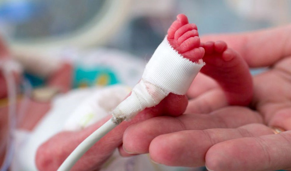 Denuncian un "vacío legal" en licencias por maternidad en caso de bebés prematuros | Actualidad
