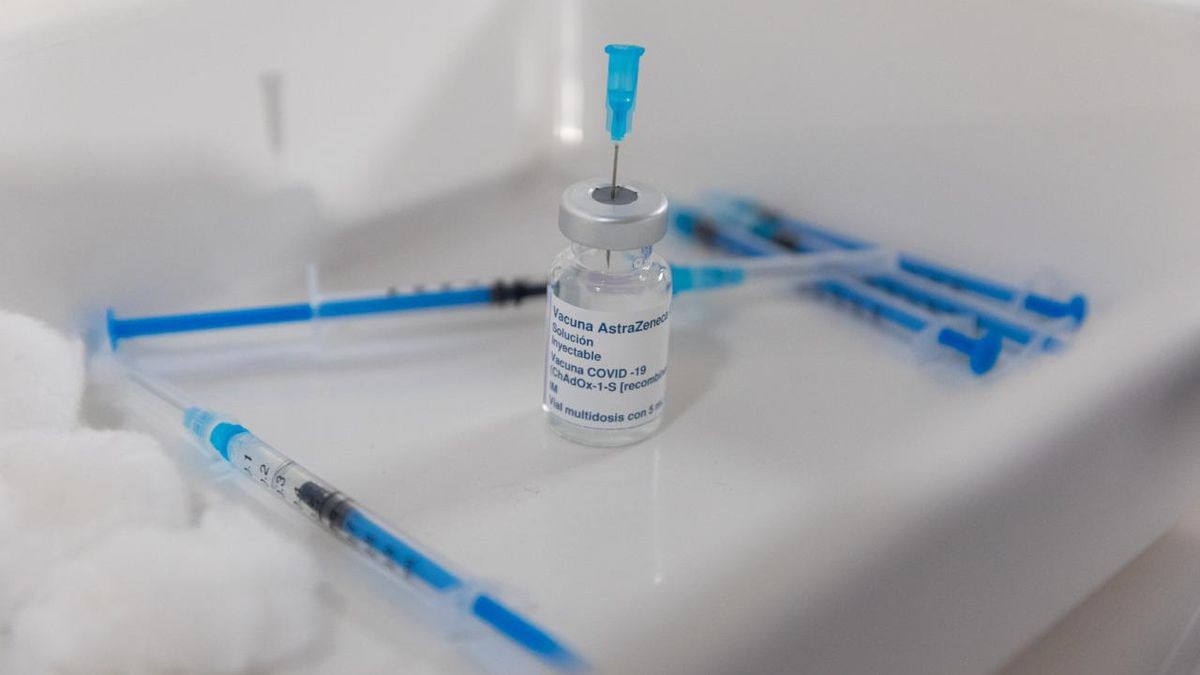 Denuncian a un médico y al dueño de geriátricos por presunta venta de vacunas en Mendoza | Actualidad