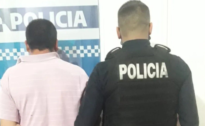 Detuvieron a un hombre cuando detenía a su ex, quien huía con su bebé en brazos | Actualidad