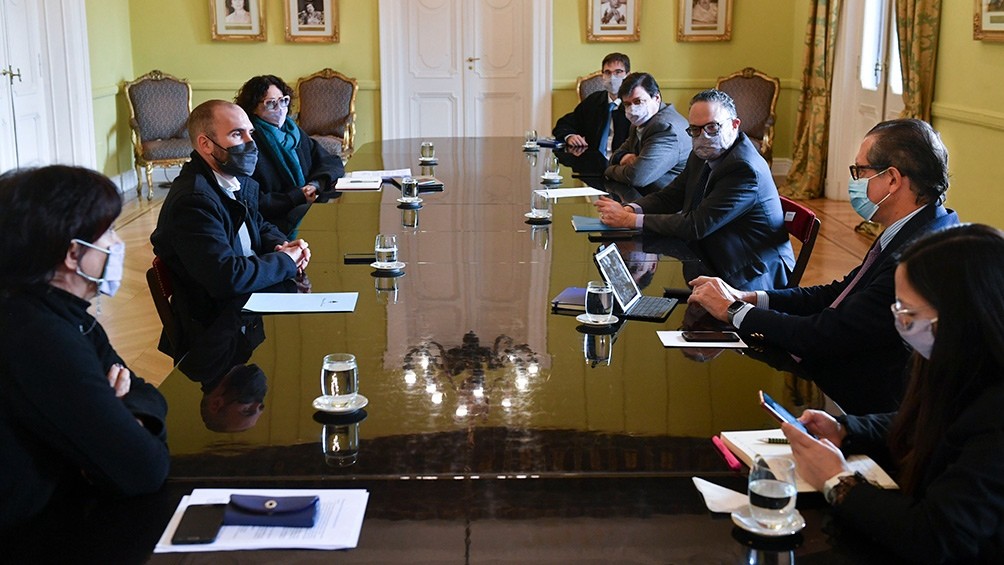 Extienden el reintegro del 15% en compras para jubilados y beneficiarios de planes sociales | Actualidad