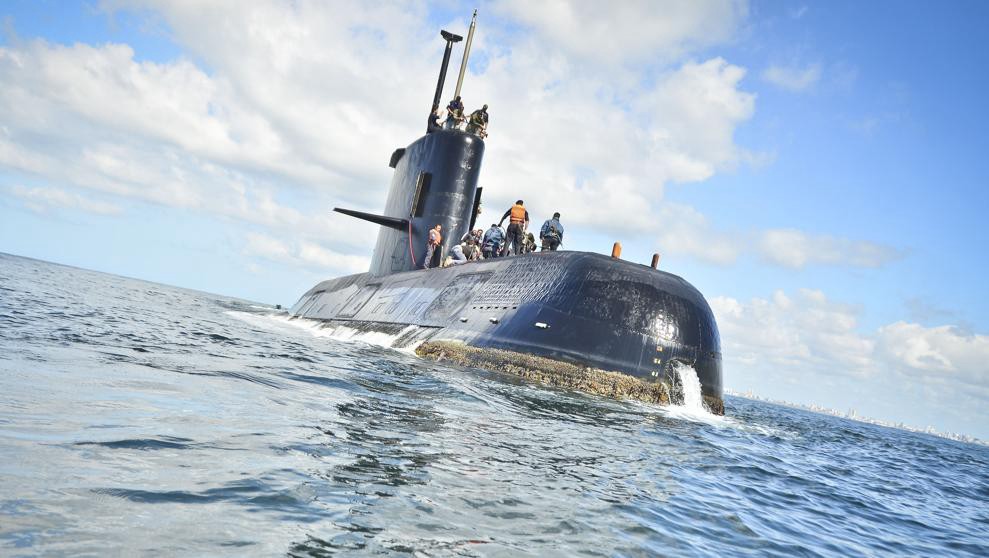 Confirman que la Armada de EE.UU. pidió 44 chalecos salvavidas y ropa de abrigo | Actualidad