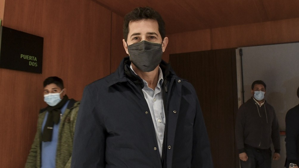 De Pedro, aislado por haber estado "en contacto" con una persona con coronavirus | Política