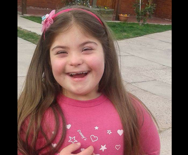 Denunciaron que un cura le negó la comunión a una nena con Síndrome de Down | Actualidad