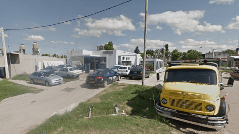 Investigan la muerte de un hombre detenido en una comisaría de Rosario | Actualidad