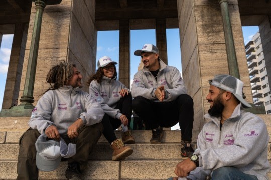 De otra galaxia: comenzó la pintada del mural que homenajea a Messi en su barrio | Actualidad