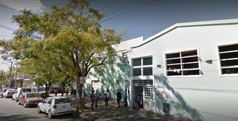 Escuela denunció que le usurparon varias aulas y el campo de deportes | Actualidad