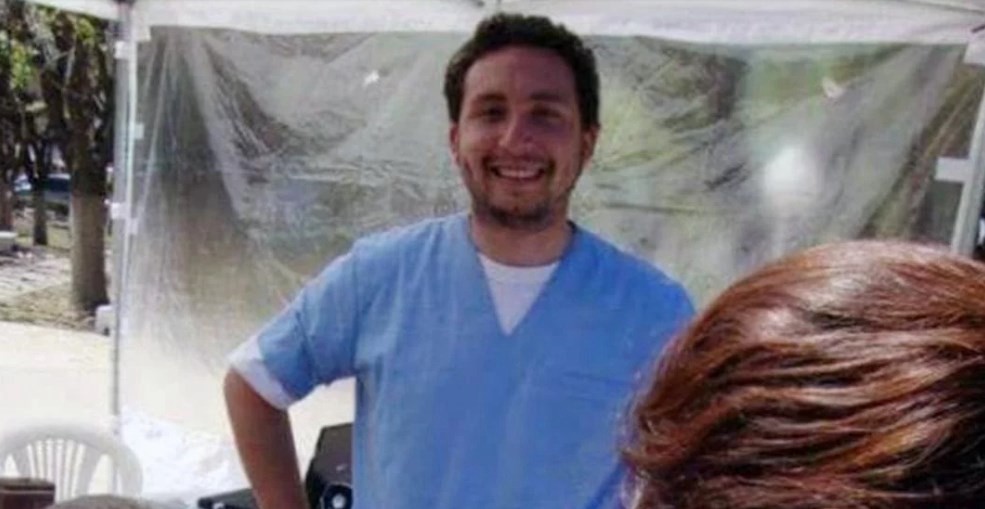 Escándalo en San Nicolás: el médico falso que fue jefe de guardia durante 4 años | Actualidad