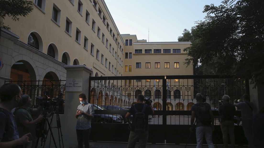 En Grecia, un sacerdote arrojó ácido sobre varios obispos y dejó 10 hospitalizados | Internacionales