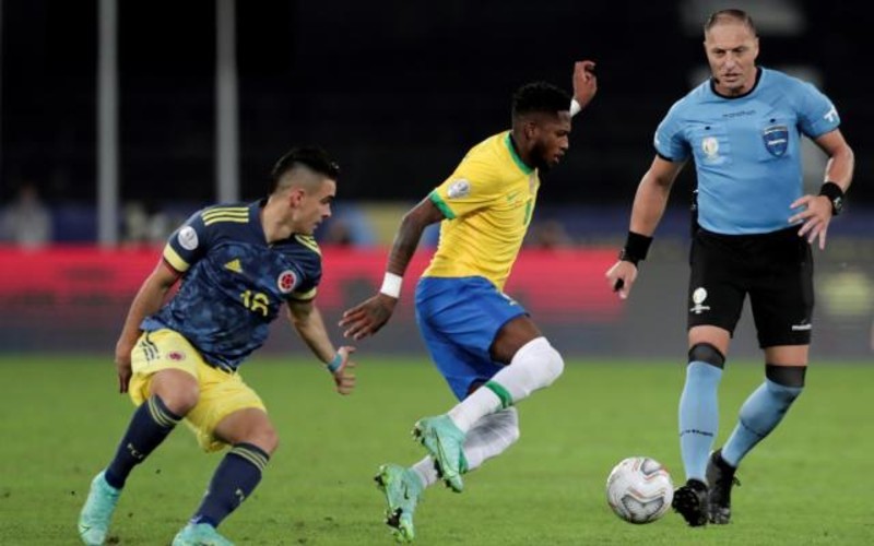 La Conmebol consideró acertada la decisión de Pitana en el partido entre Brasil y Colombia | Deportes