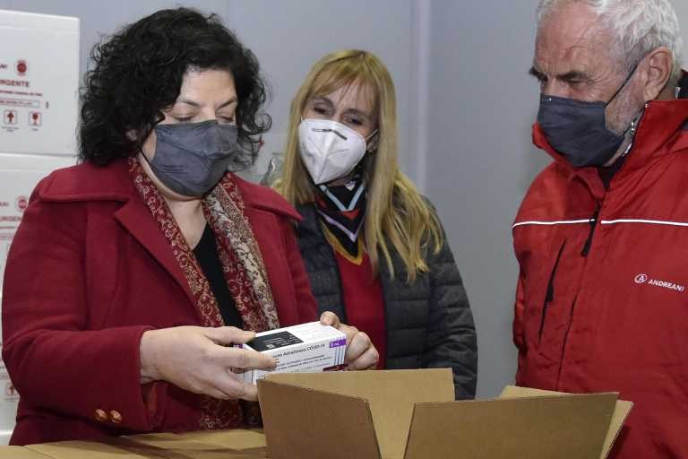 El Gobierno acordó la compra de 24 millones de dosis de la vacuna Sinopharm | Actualidad