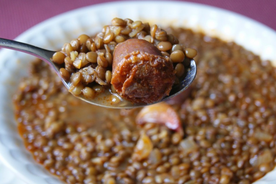 Es un mito la necesidad de ingerir más calorías en invierno, según especialistas | Actualidad