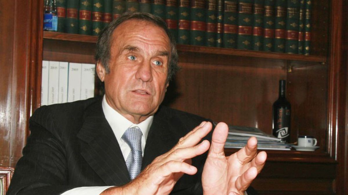 La familia de Reutemann reconoció que "la situación es crítica e irreversible" | Política