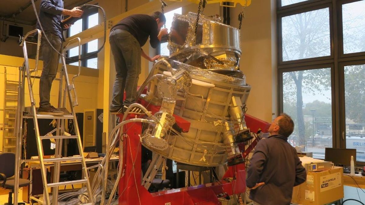 Llegó al país un telescopio de microondas para dilucidar qué ocurrió en el inicio del Universo | Actualidad