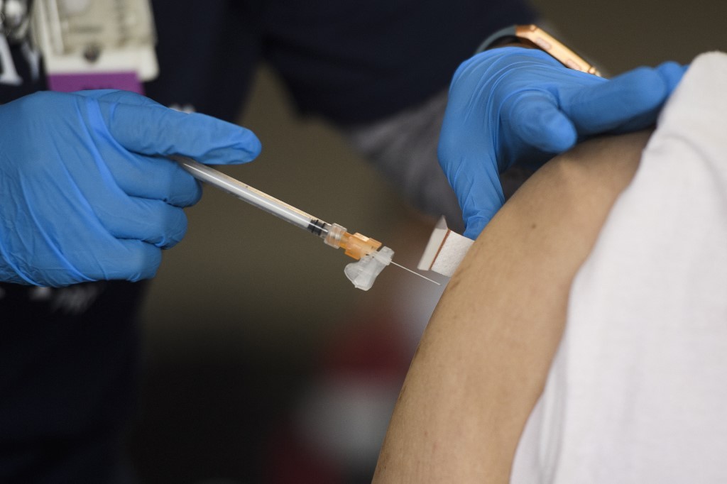 Pfizer impulsa la aplicación de una tercera dosis: "Hasta el momento no es necesario", dijo EE.UU. | Internacionales