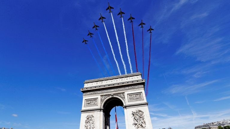 Celebran nuevo aniversario de la Toma de la Bastilla con propuestas interactivas | Actualidad