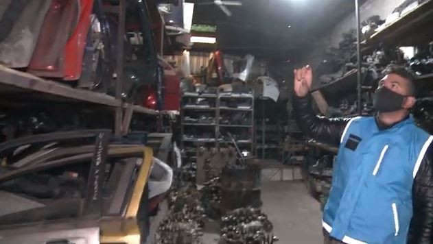 Secuestran más de 7.800 autopartes ilegales de vehículos de alta gama en un local de Chacarita | Actualidad