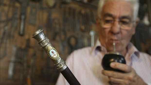 El bastón presidencial que costó $1 | Actualidad